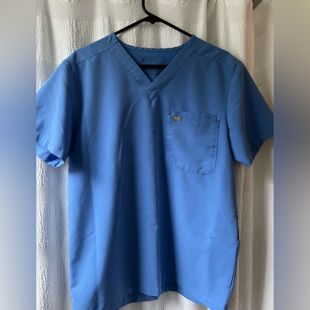 Figs Leon Scrub top